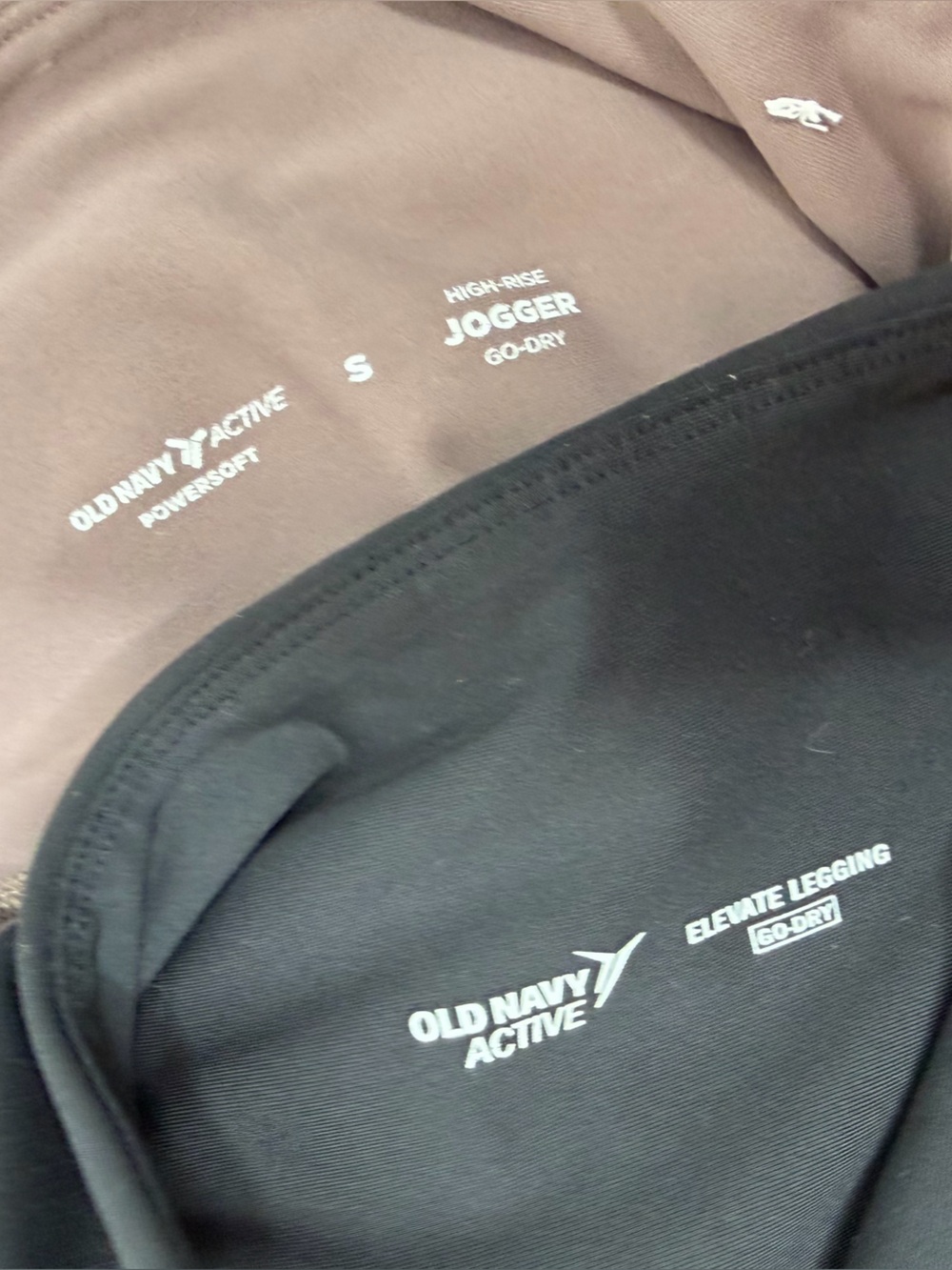 Old Navy Bundle of 2 Pants Elevate Legging Jogger High Rise Go Dry Size Small - Picture 3 of 5